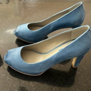 Ecco high heel size 40 (9-9.5) Cobalt blue. Brand new, never worn